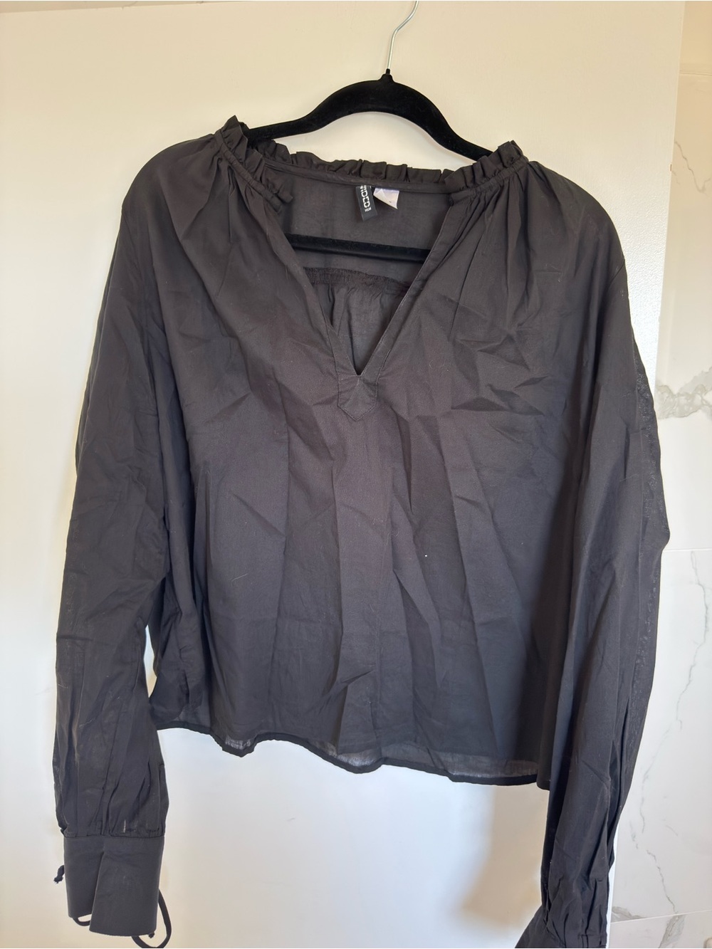 H&M Black Long Sleeve Peasant Blouse Size L